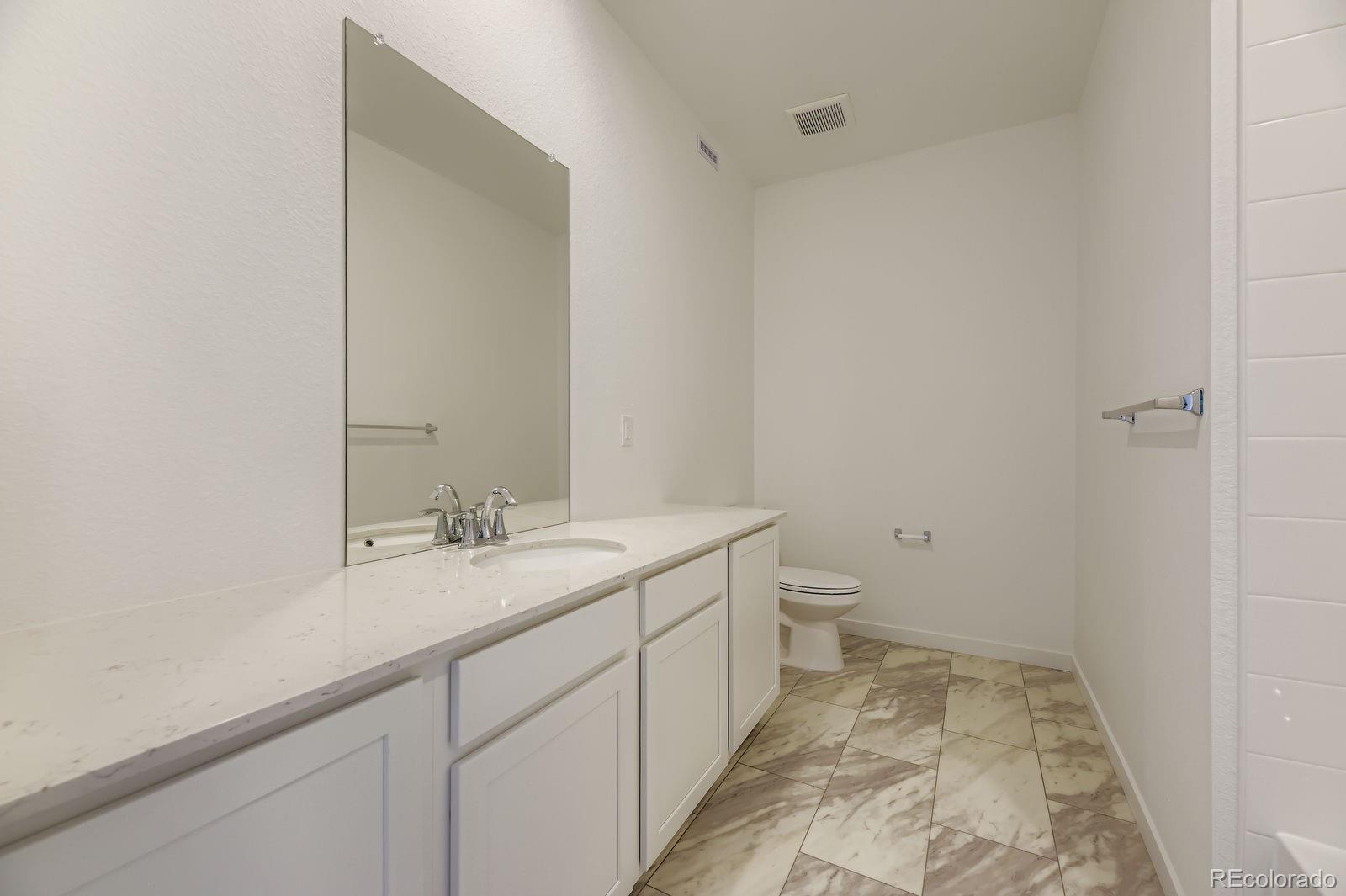 8957 Whiteclover Street