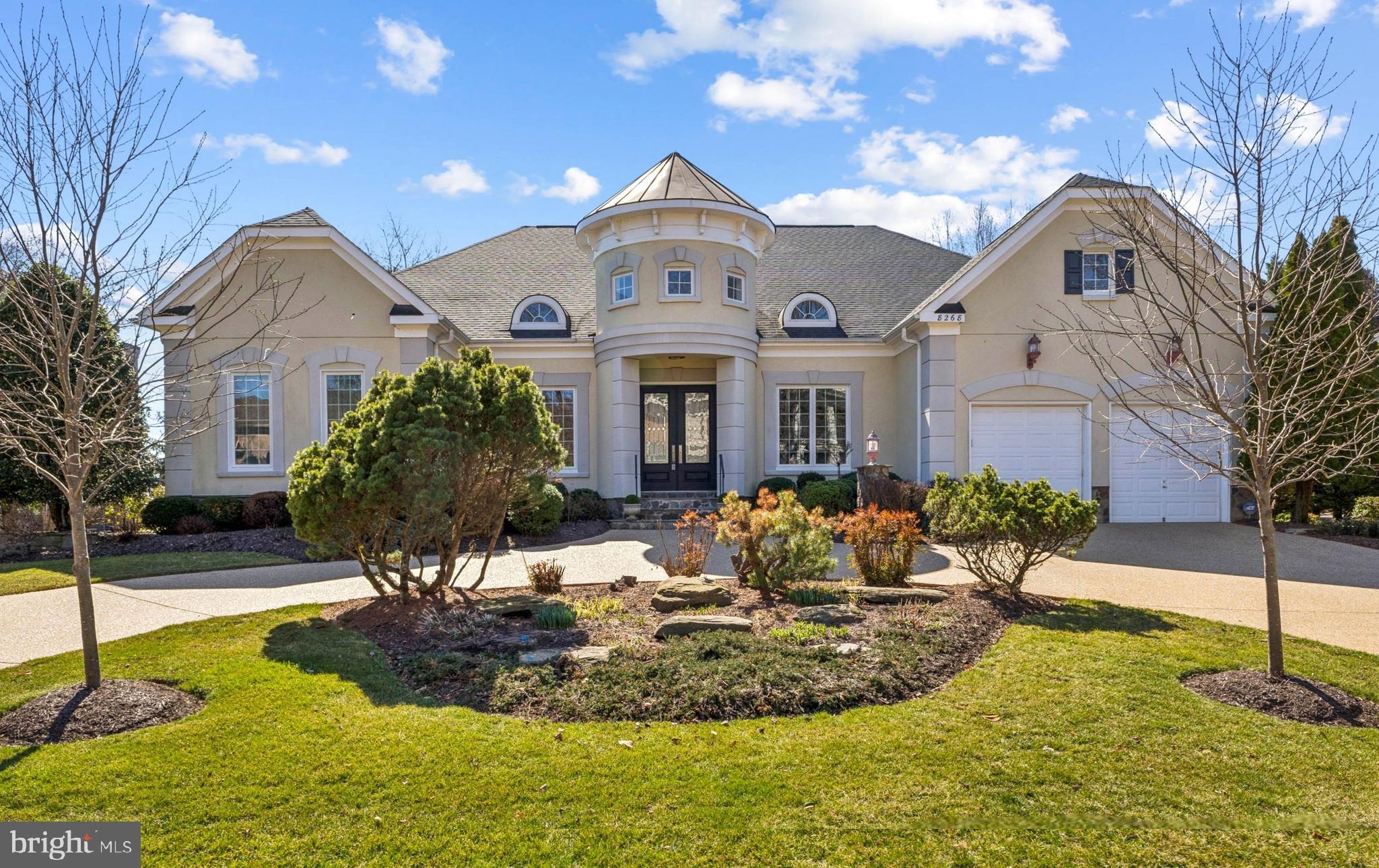 8268 Roxborough Loop