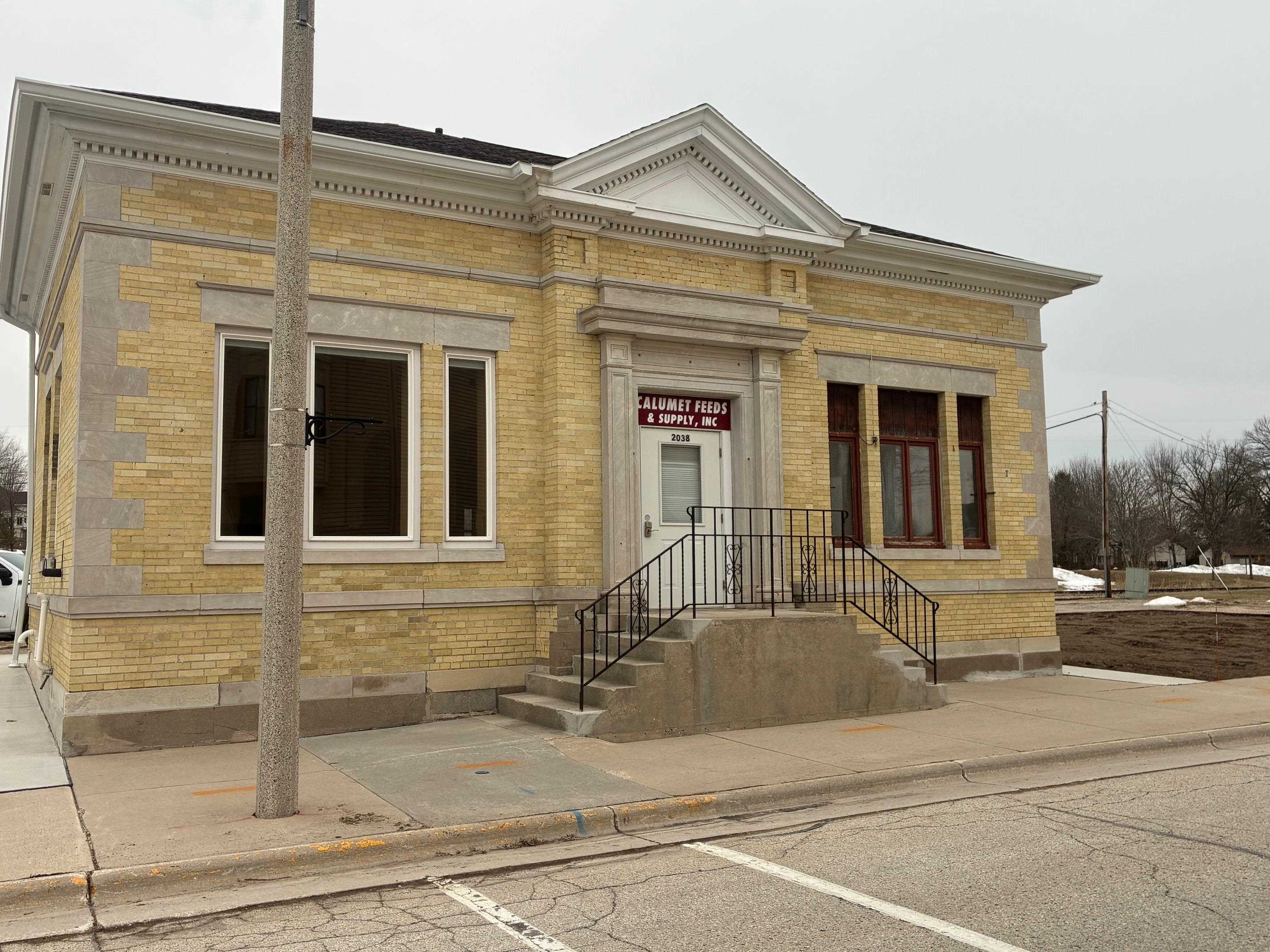 2038 Railroad Street