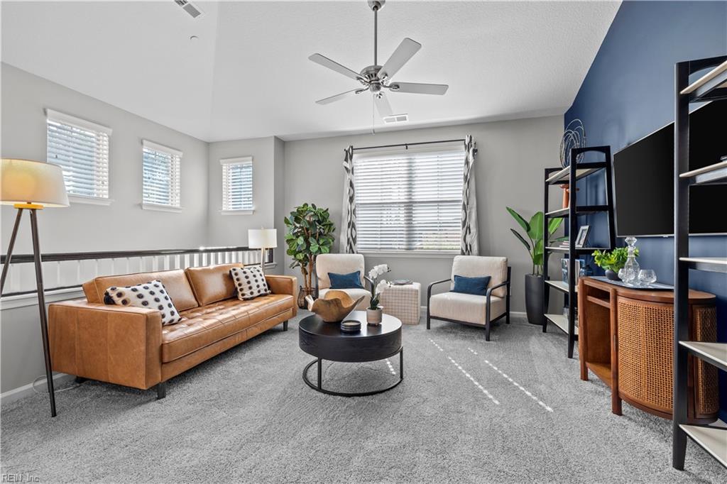 1712 Kathy Ann Way E