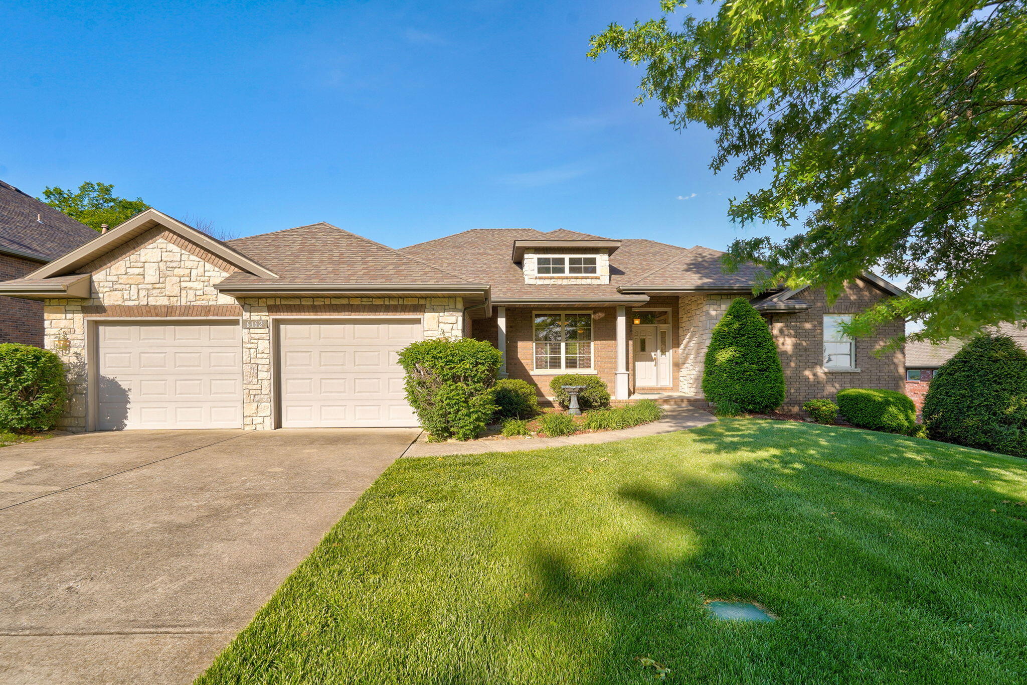 6162 S Hunters Trail