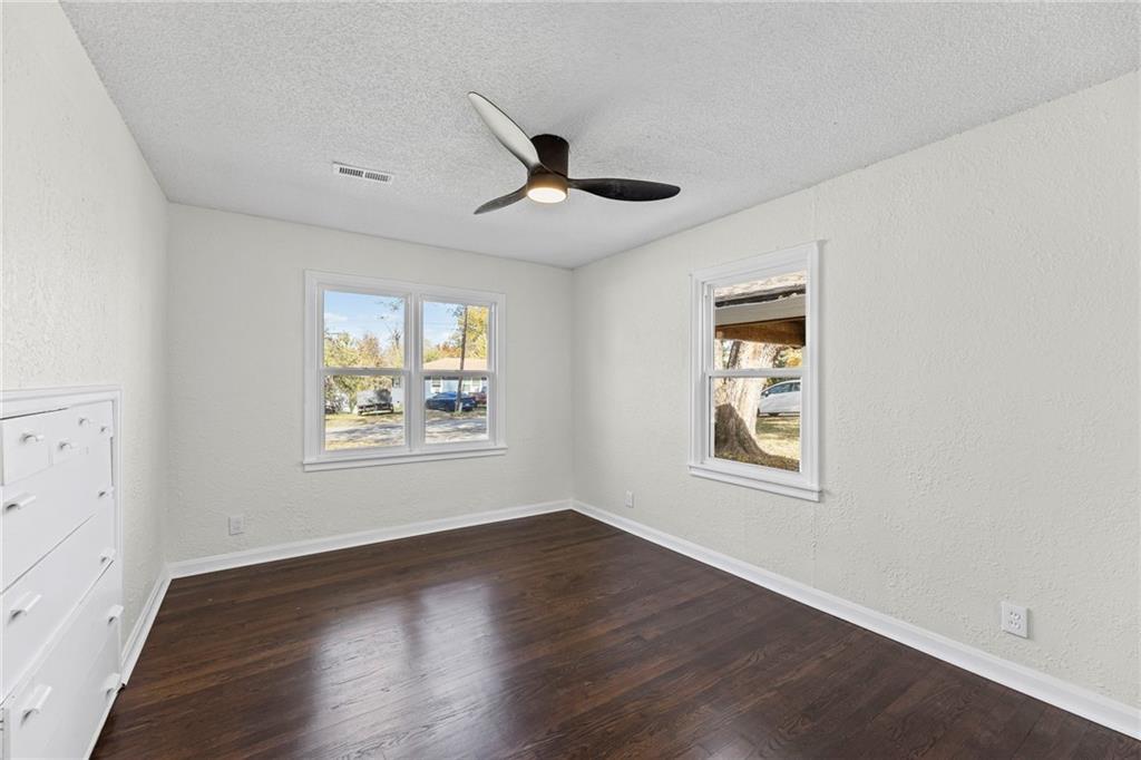 5631 Parkview Avenue