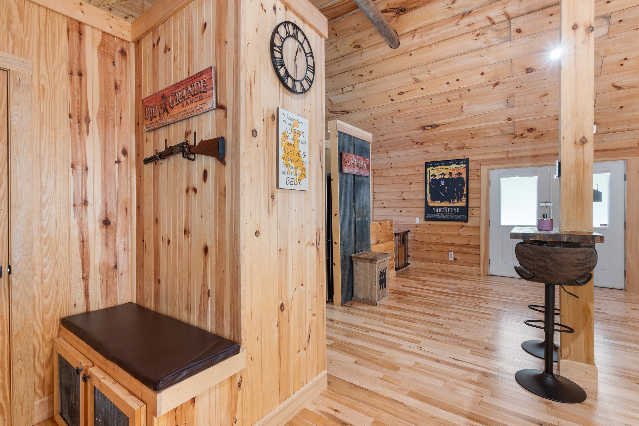6095 Old Highway 13