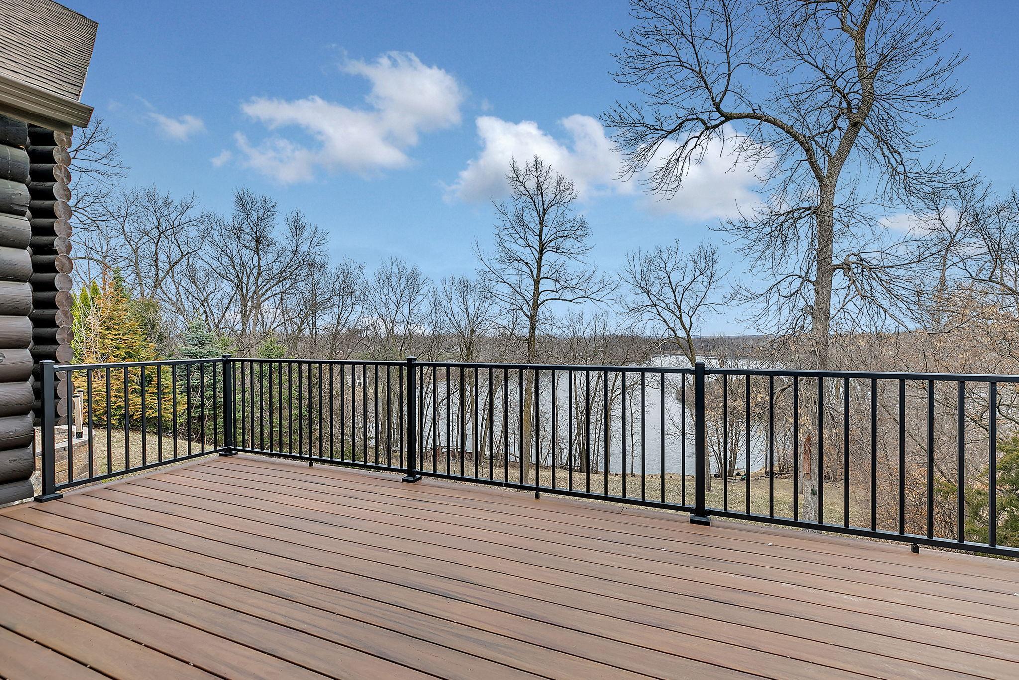 20368 Edgehill Circle