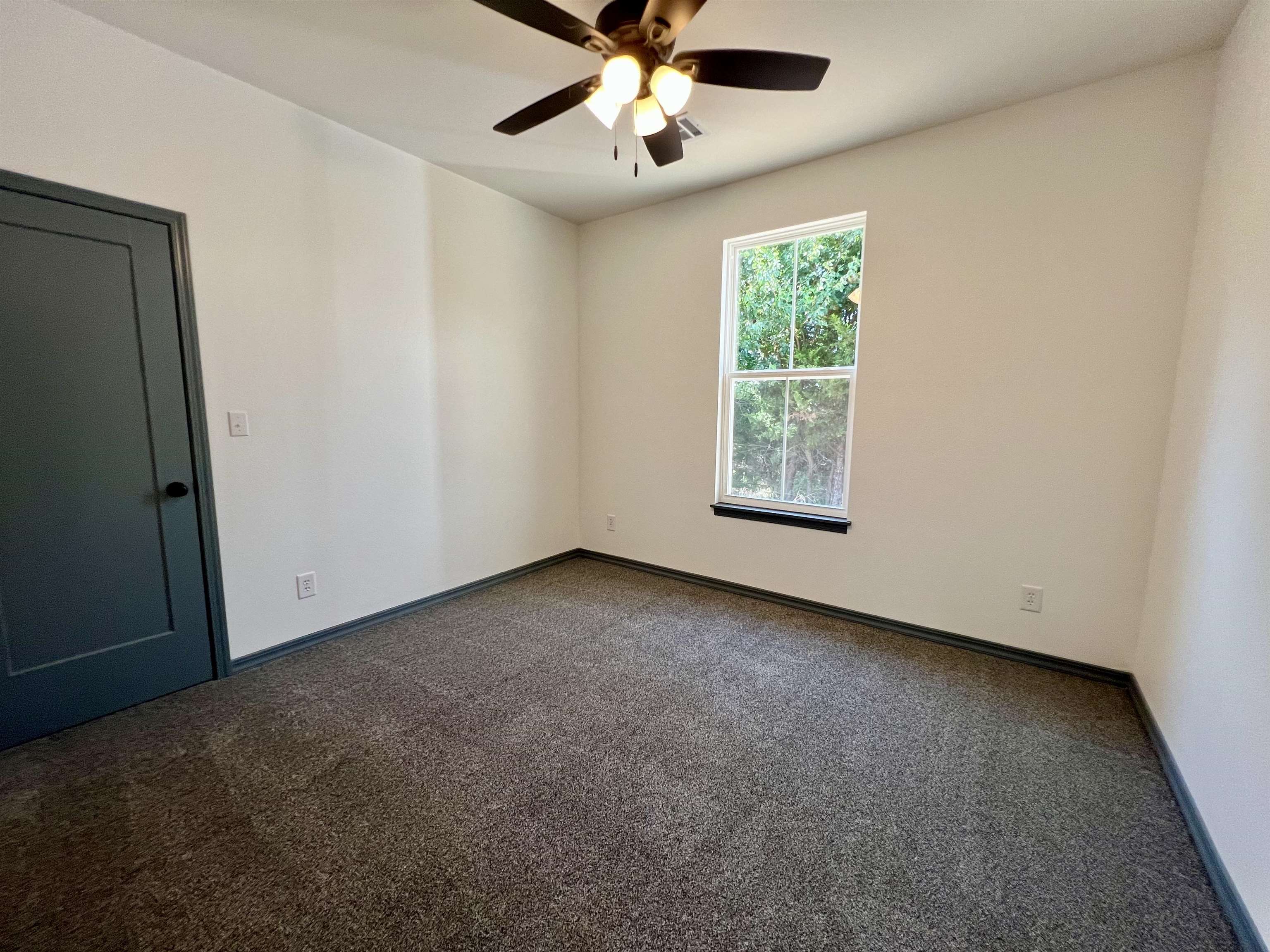 214 Castle Pines Dr