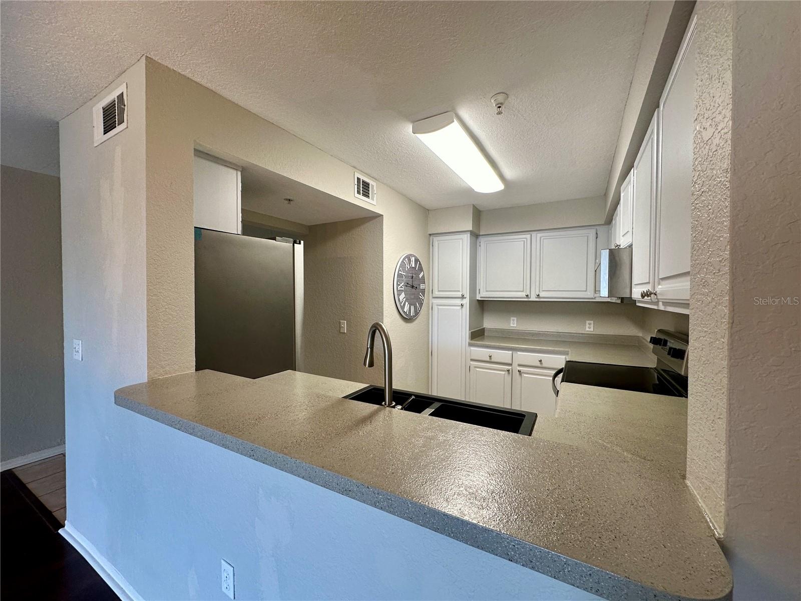 13917 Fairway Island Drive 922