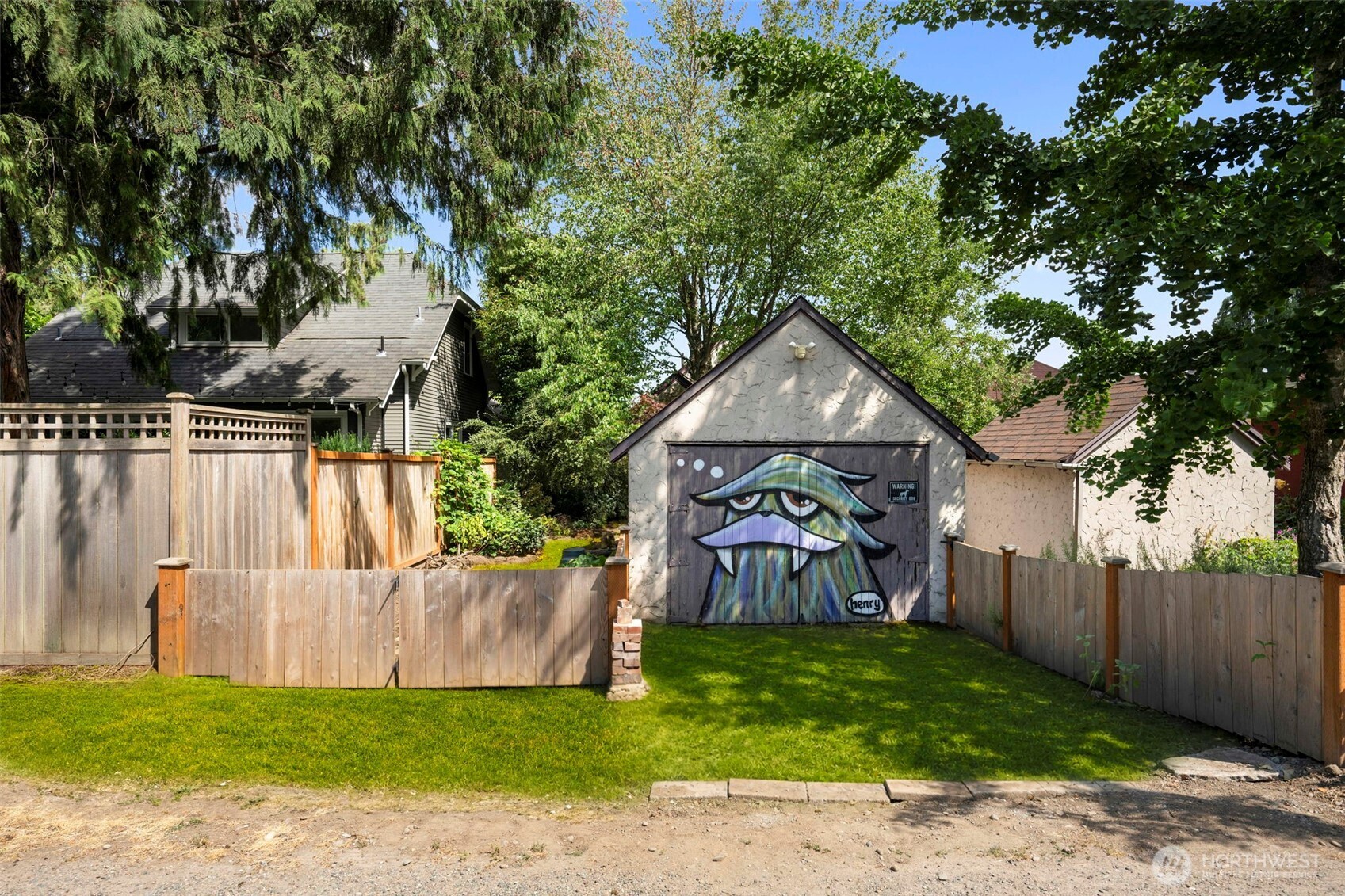1047 NE 98th Street
