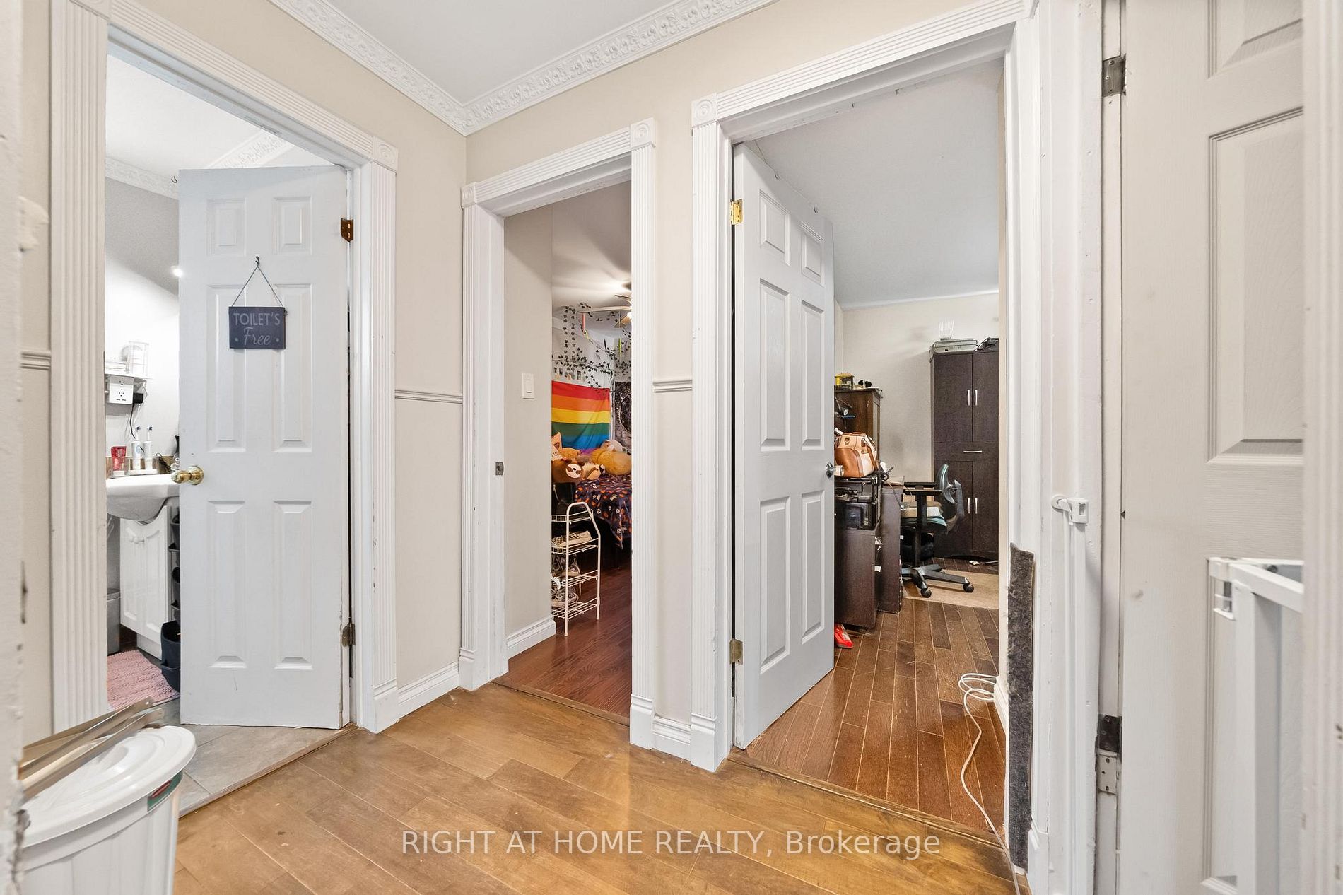 70 Woodlawn Ave