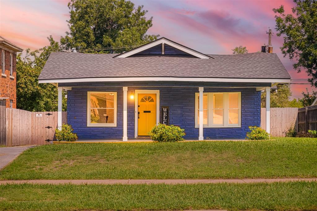 Completely reimagined from top to bottom, this Jefferson Park home delivers historic charm with modern luxury. Step inside to find brand-new flooring, trim, doors, windows, and fixtures throughout. The kitchen features sleek cabinetry, a bold backsplash, and a spacious island perfect for entertaining, while the spa-like bathroom offers dual vanities, a freestanding tub, and a custom walk-in shower. With its open dining space, cozy fireplace, and thoughtful updates, this home feels both stylish and comfortable. Located just blocks from the Paseo Arts District and Uptown 23rd, you’ll enjoy the best of Oklahoma City’s culture, dining, and nightlife right at your doorstep.