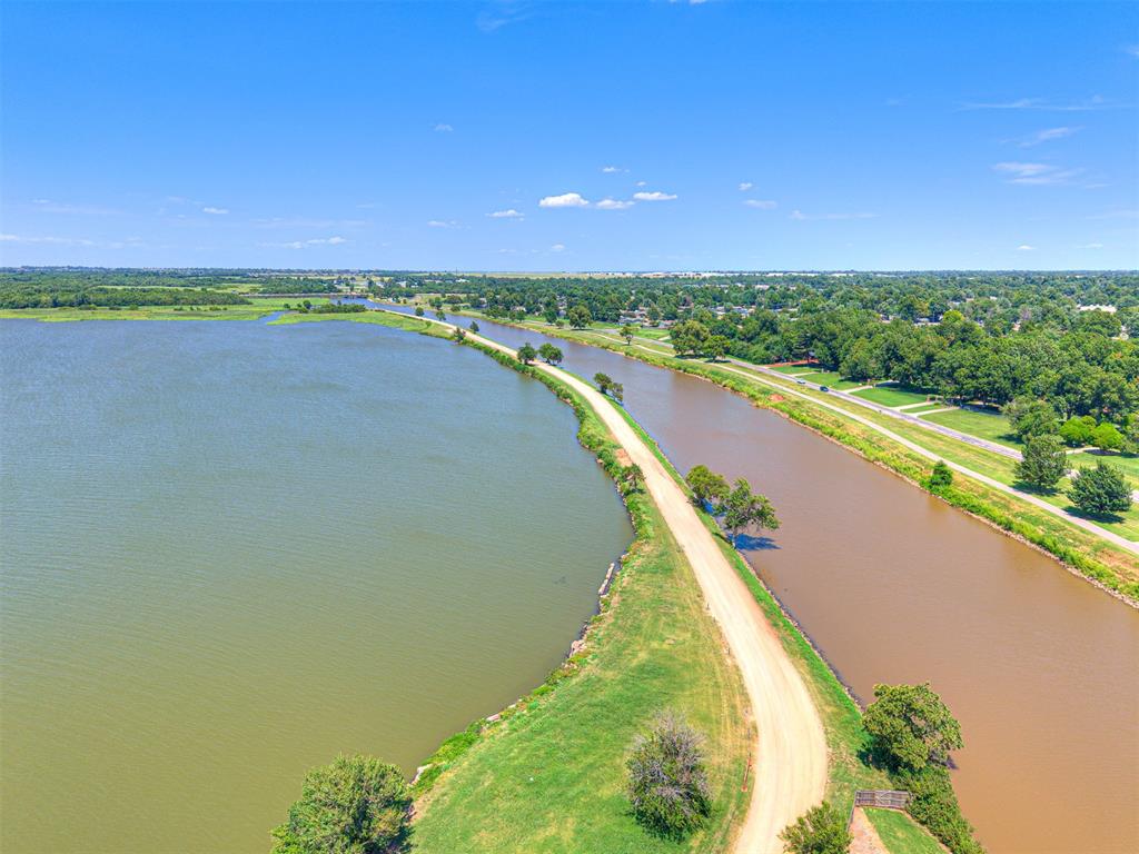 2312 Overholser Court