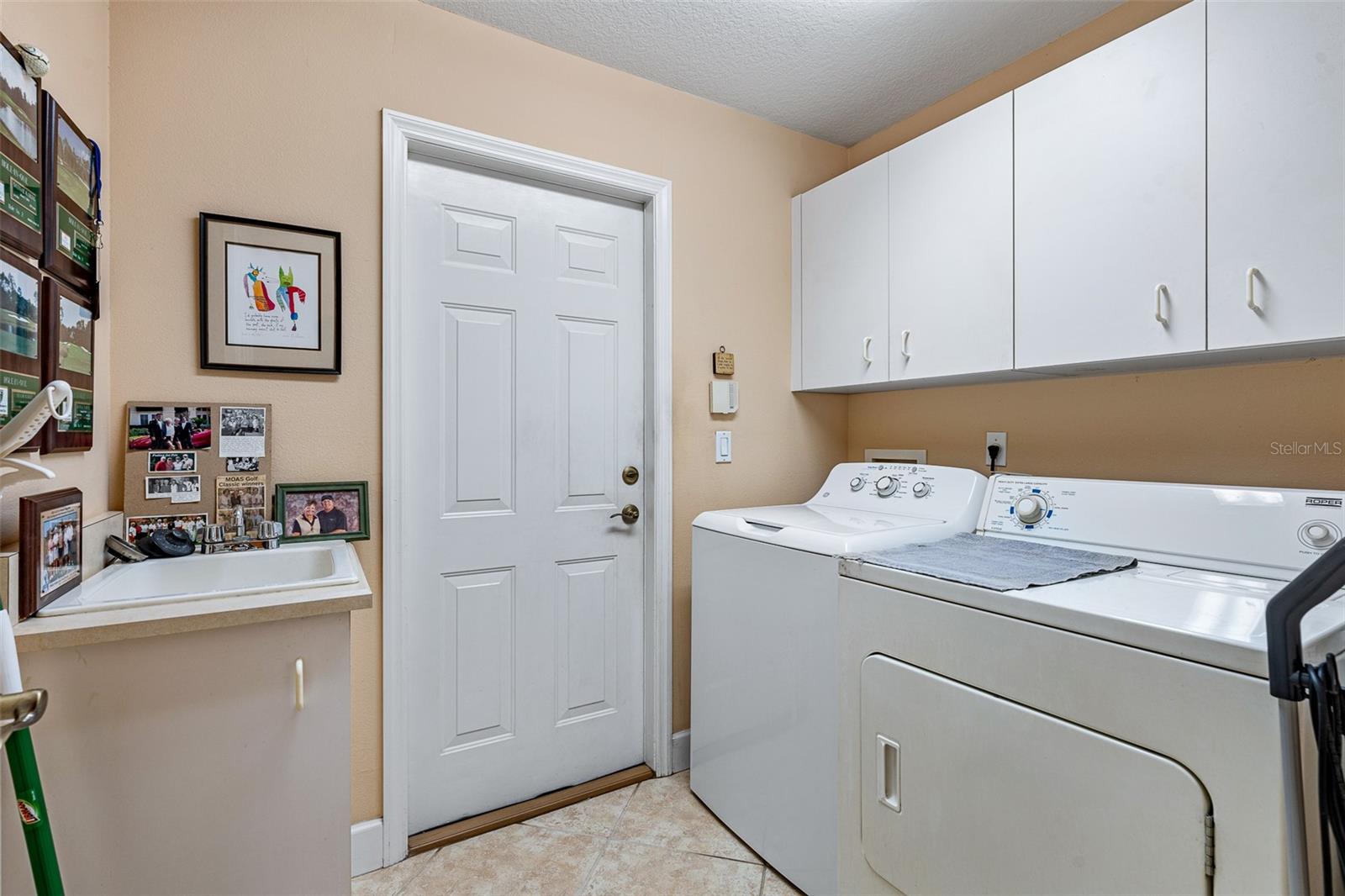 1283 Royal Pointe Lane