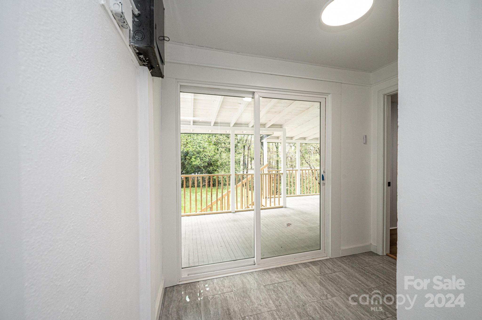 332 2nd Street Place SE