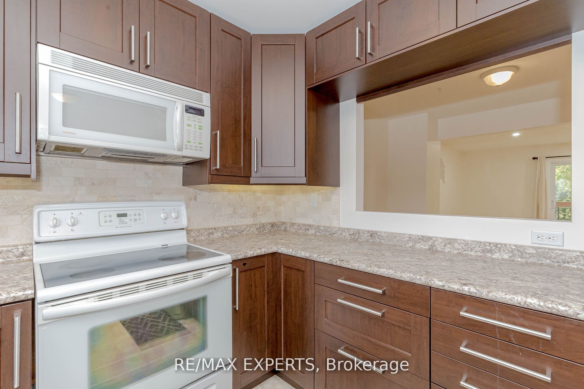 34 Bow Valley Dr 9