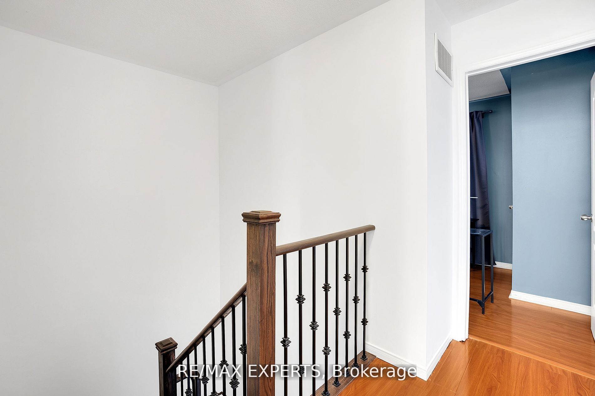 16 Vermont Rd