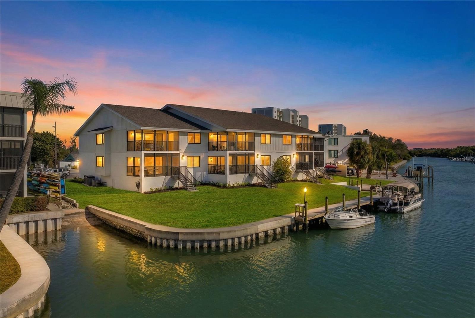 9226 Midnight Pass Road 3B