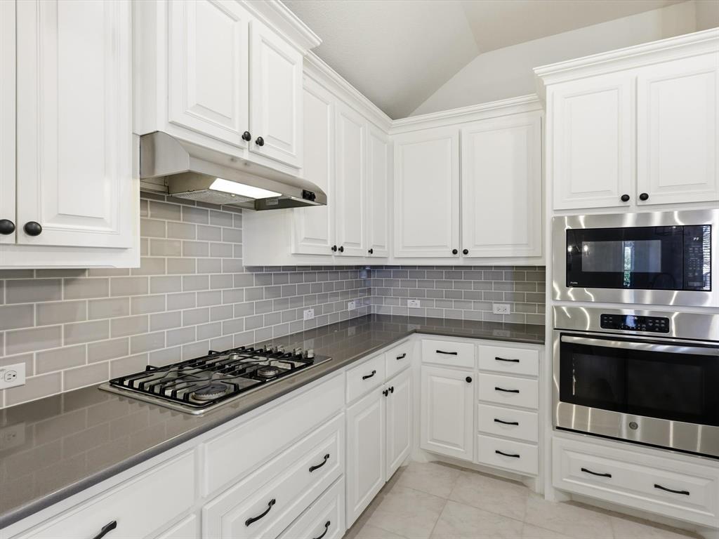 10113 Warberry Trail