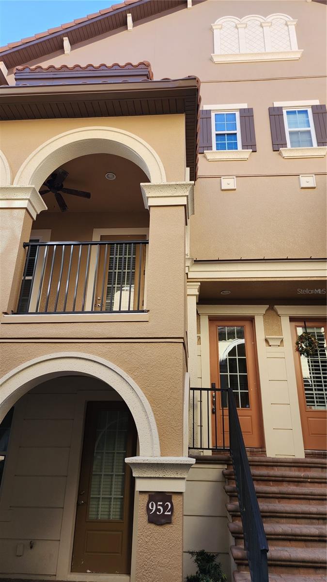 Welcome Home to the highly desirable Fountain Parke community in Lake Mary, FL.  This is a beautifully designed three-story townhome offering 4 bedrooms, 3.5 bathrooms, and modern finishes. The unique split-level floorplan provides flexibility. Enter from the garage into the first-floor level which is a private bedroom and full bath, perfect for guests, a home office, or multi-generational living. A covered patio is located just outside. Enter through the front door or from the back stairwell, up a few stairs to the main living area.  This floor showcases an open-concept layout where the spacious living room flows seamlessly into the dining area and gourmet kitchen with a spacious nook. Ideal for entertaining, the kitchen features an 8'5" long island, sleek finishes, and ample storage. The third level is main sleeping area, featuring the primary suite with a well-appointed bath and walk-in closet, along with two additional bedrooms, each with a walk-in closet. A conveniently located laundry area completes this floor. As a resident of Fountain Parke, you’ll enjoy resort-style amenities including a swimming pool, clubhouse, fitness center, tennis courts, and playground. Conveniently located near I-4, FL-417, and Route 46/46A, this home also offers easy access to the Heathrow business district, top-rated schools, and the shopping and dining of Lake Mary.