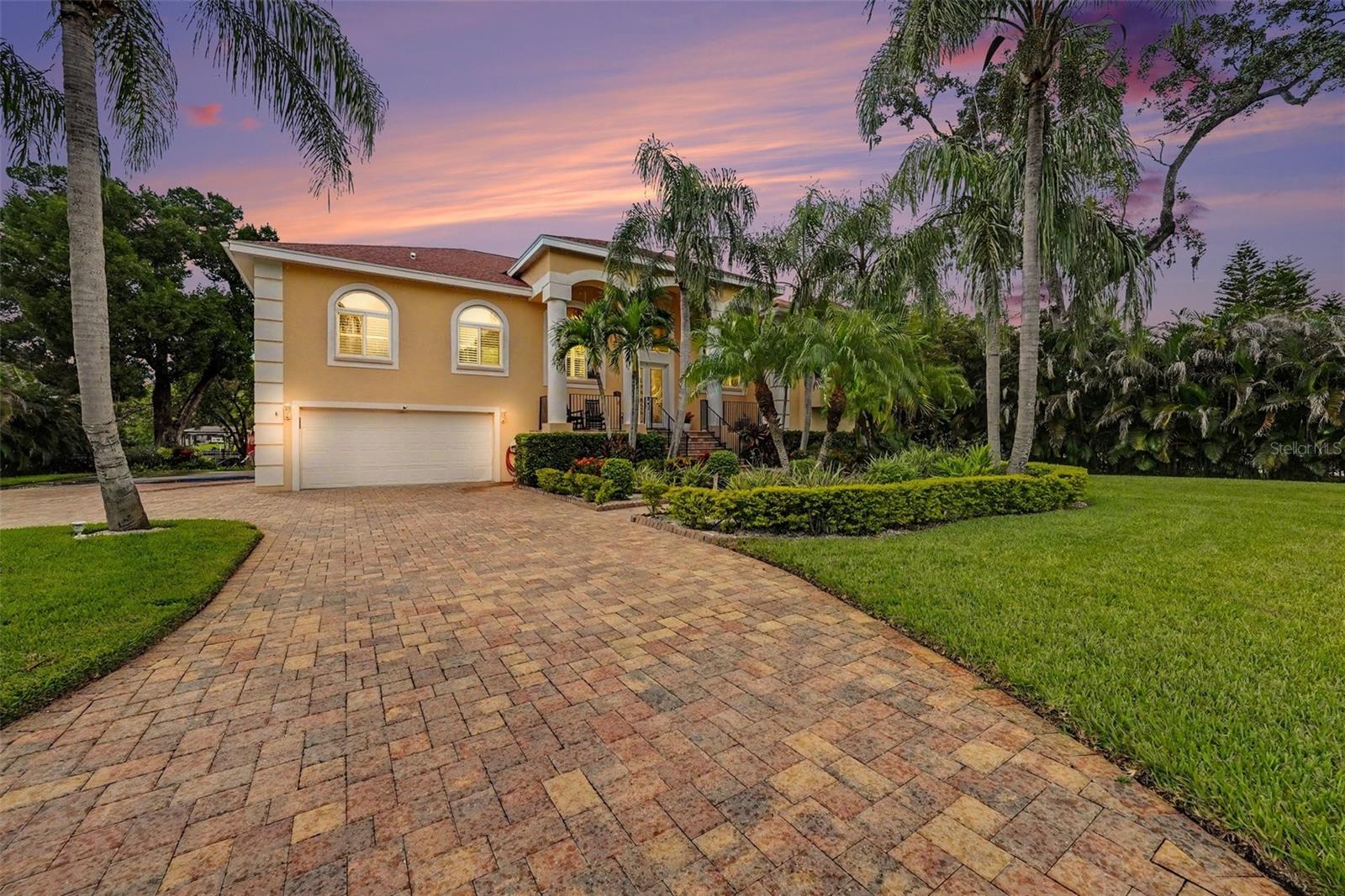 1021 W Henry Avenue, Tampa, FL