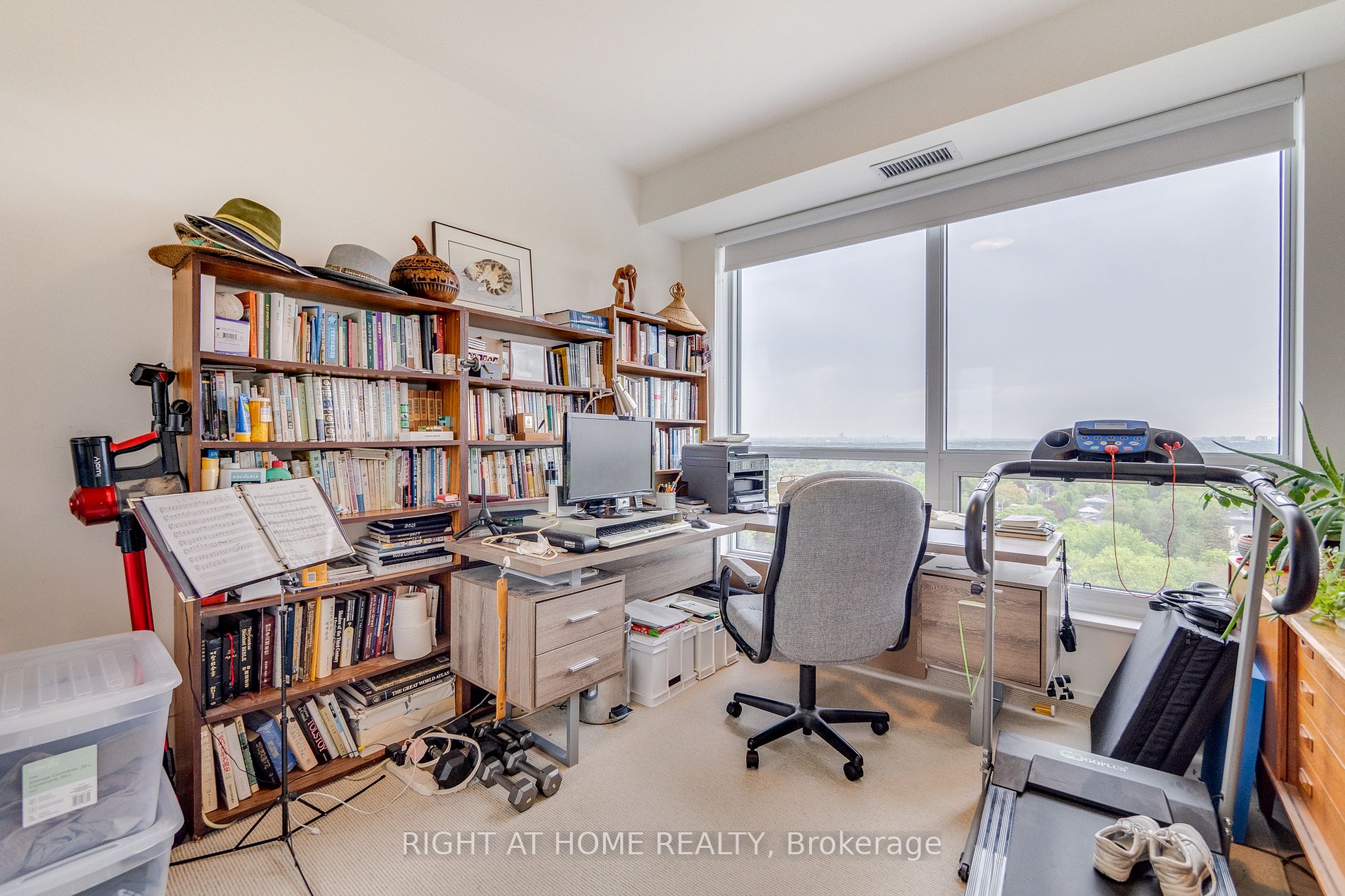 1 Grandview Ave 1209
