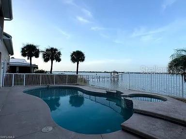 1647 Riverside Drive