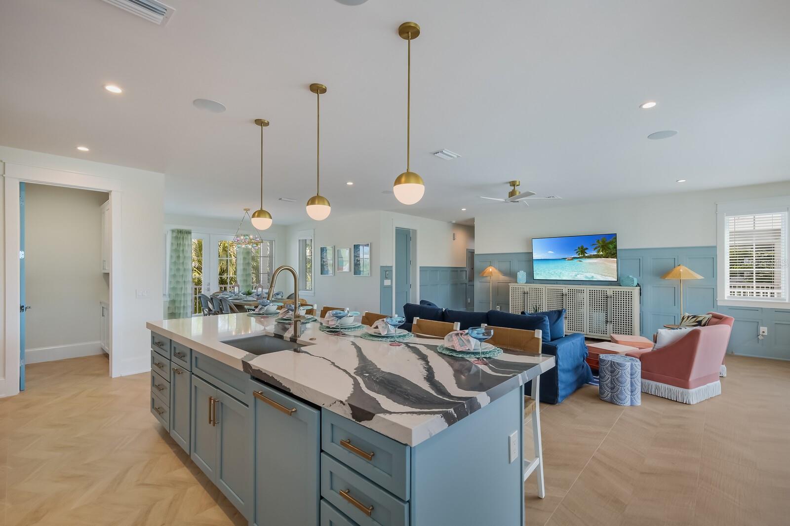 227 S Harbor Drive