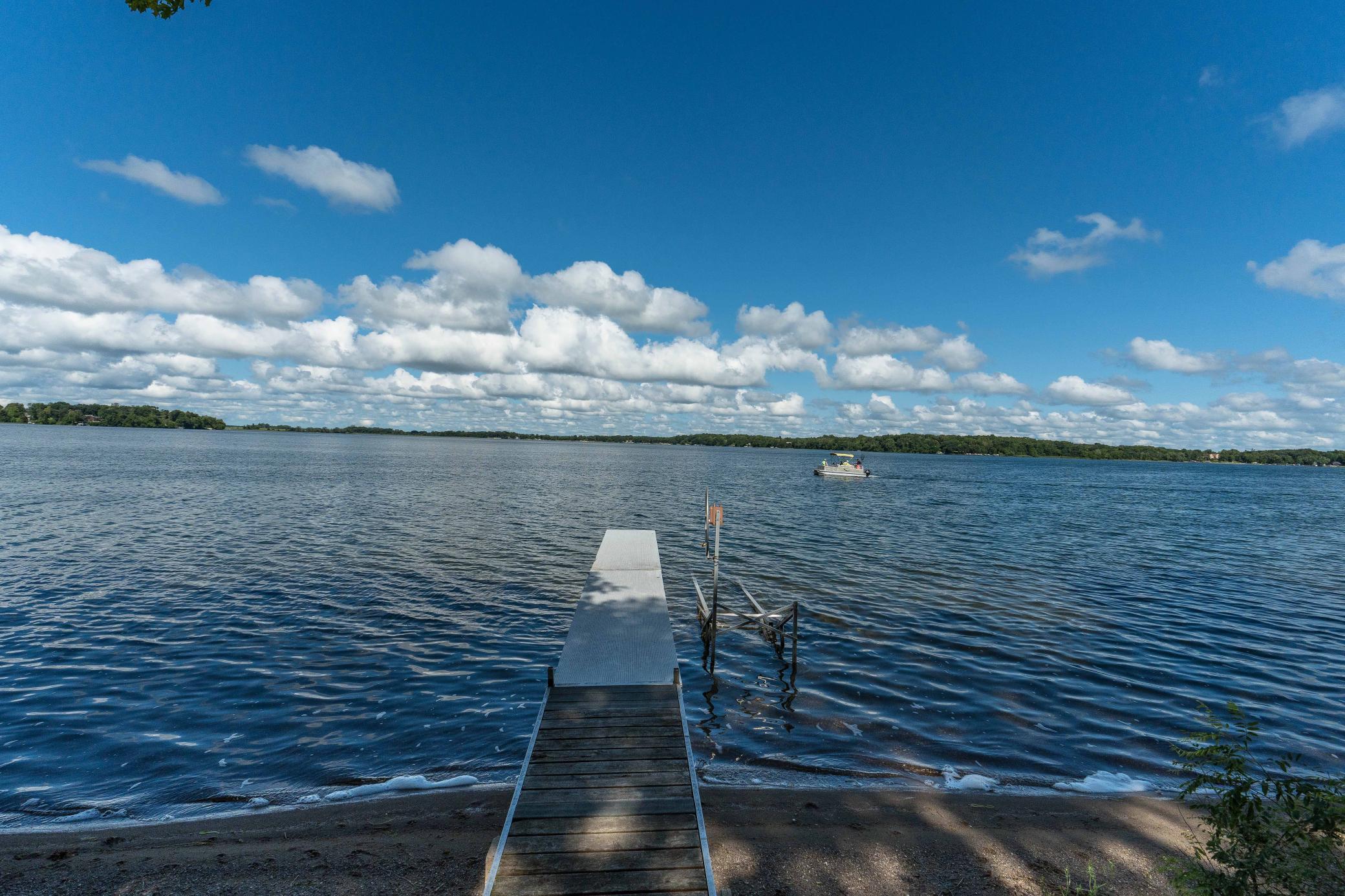 39060 Peninsula Lane