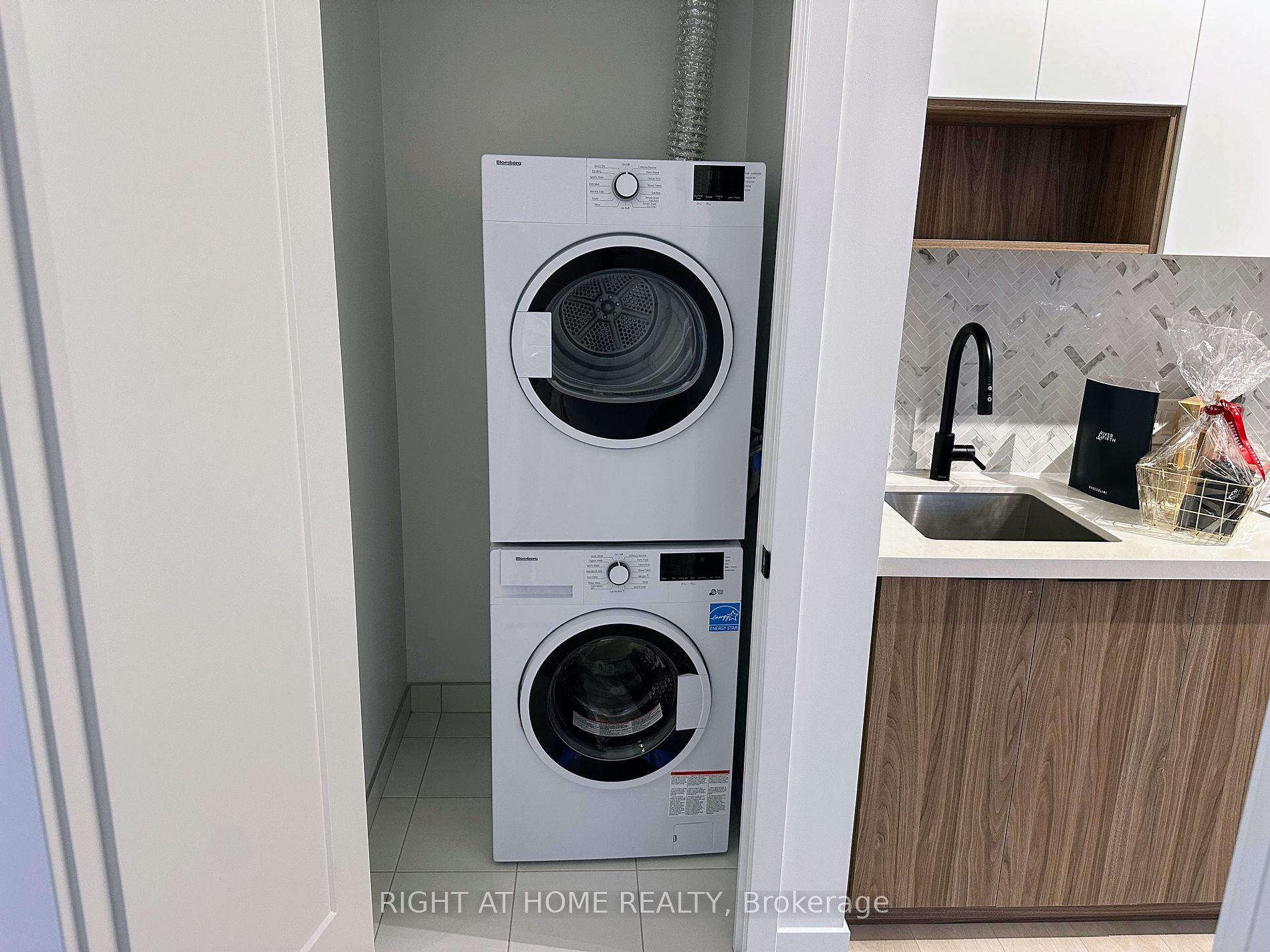 5 S Defries St 710