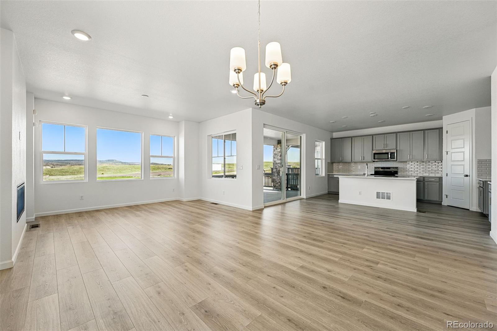 8816 Whiteclover Street