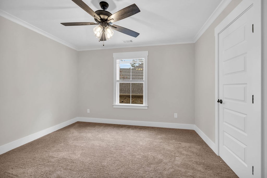 203 E Gunnery Court