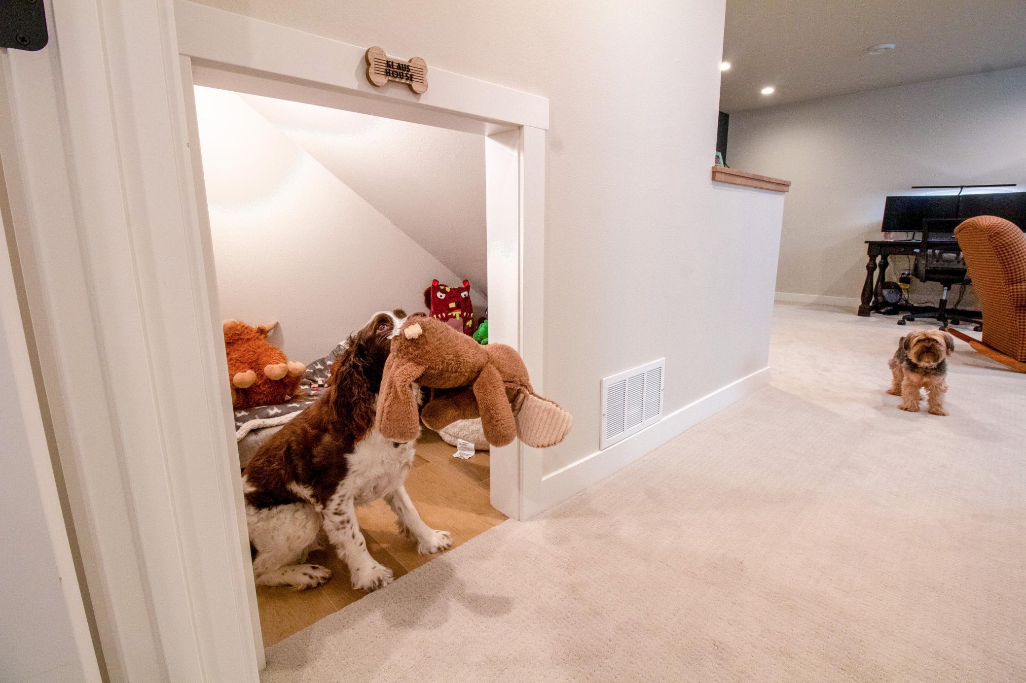 8825 Meadowlark Parkway