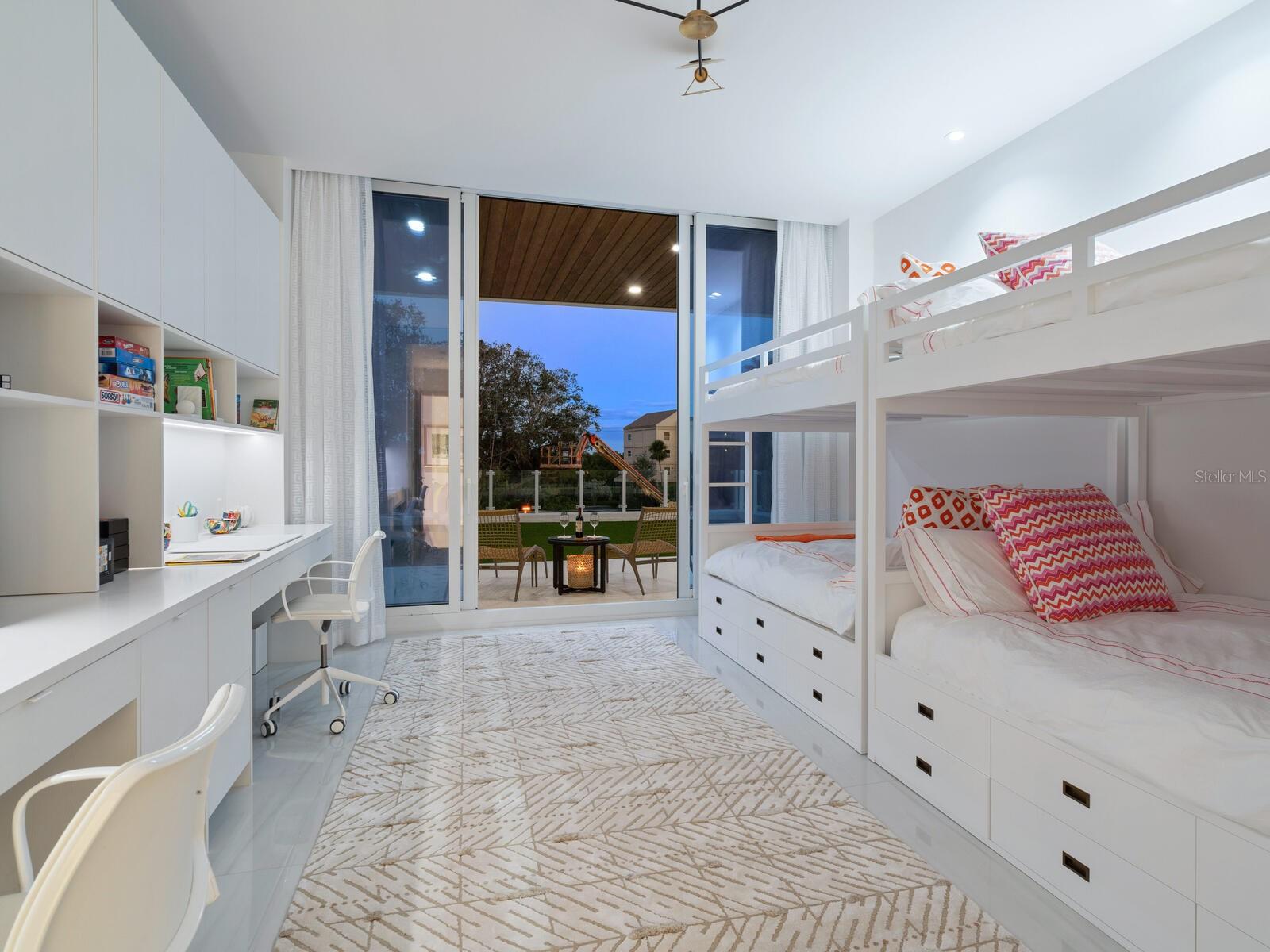4651 Gulf Of Mexico Drive 402