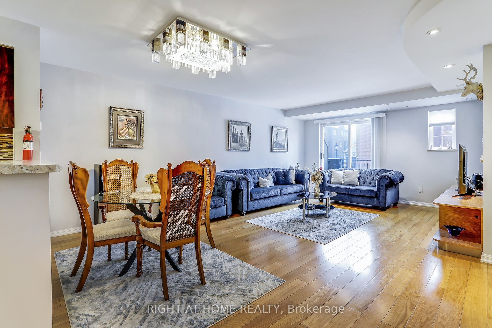 1881 Mcnicoll Ave 105