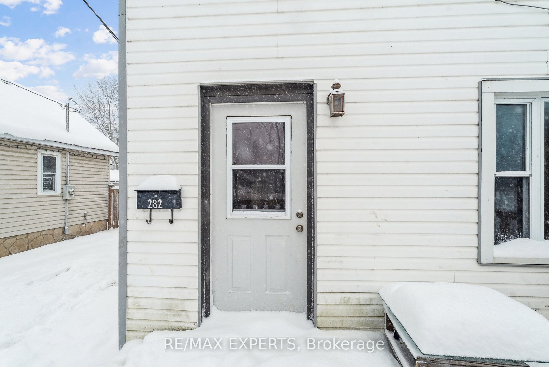 282 Gill St