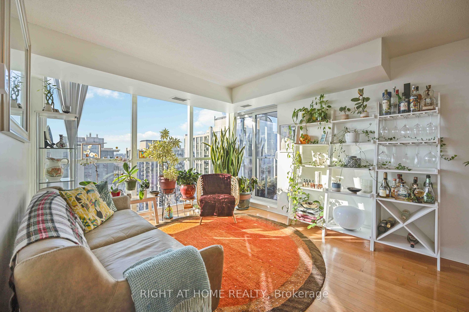 4968 Yonge St 3015