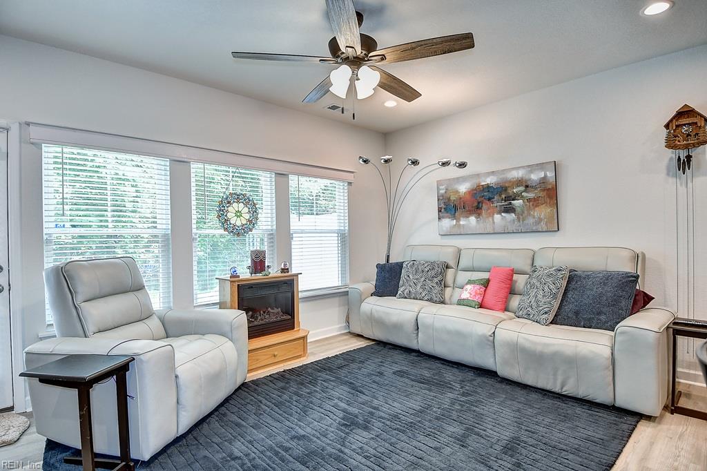 1002 Opal Street 103