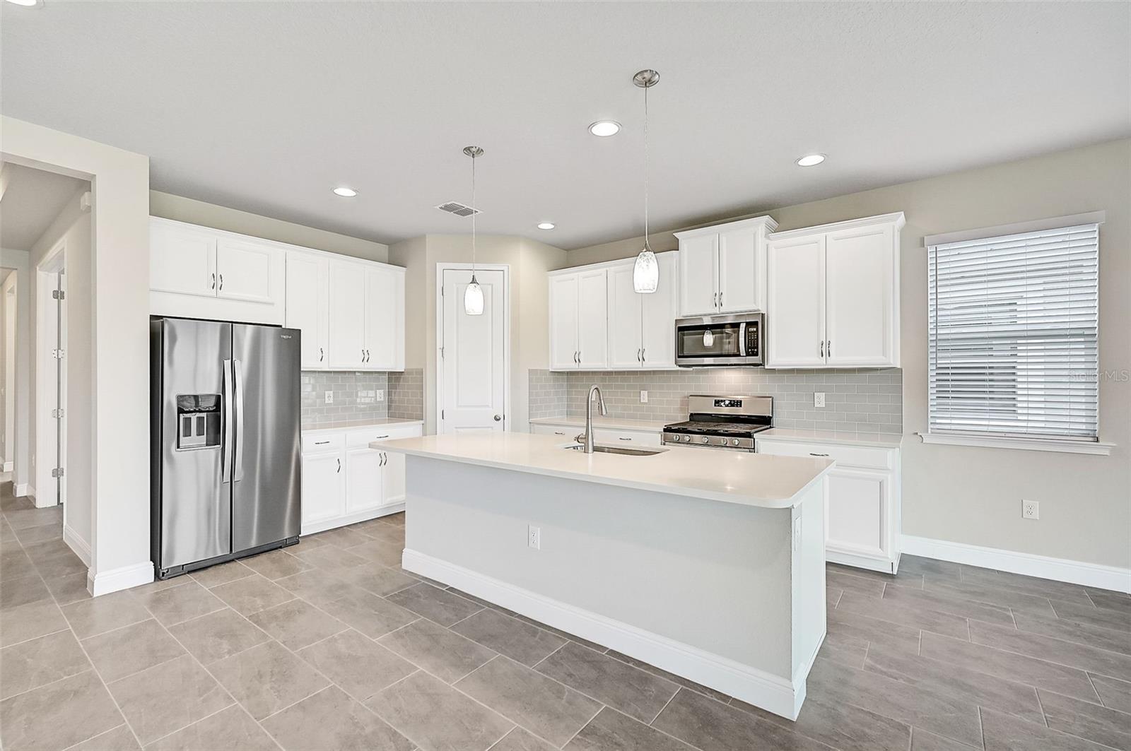 5782 Long Shore Loop