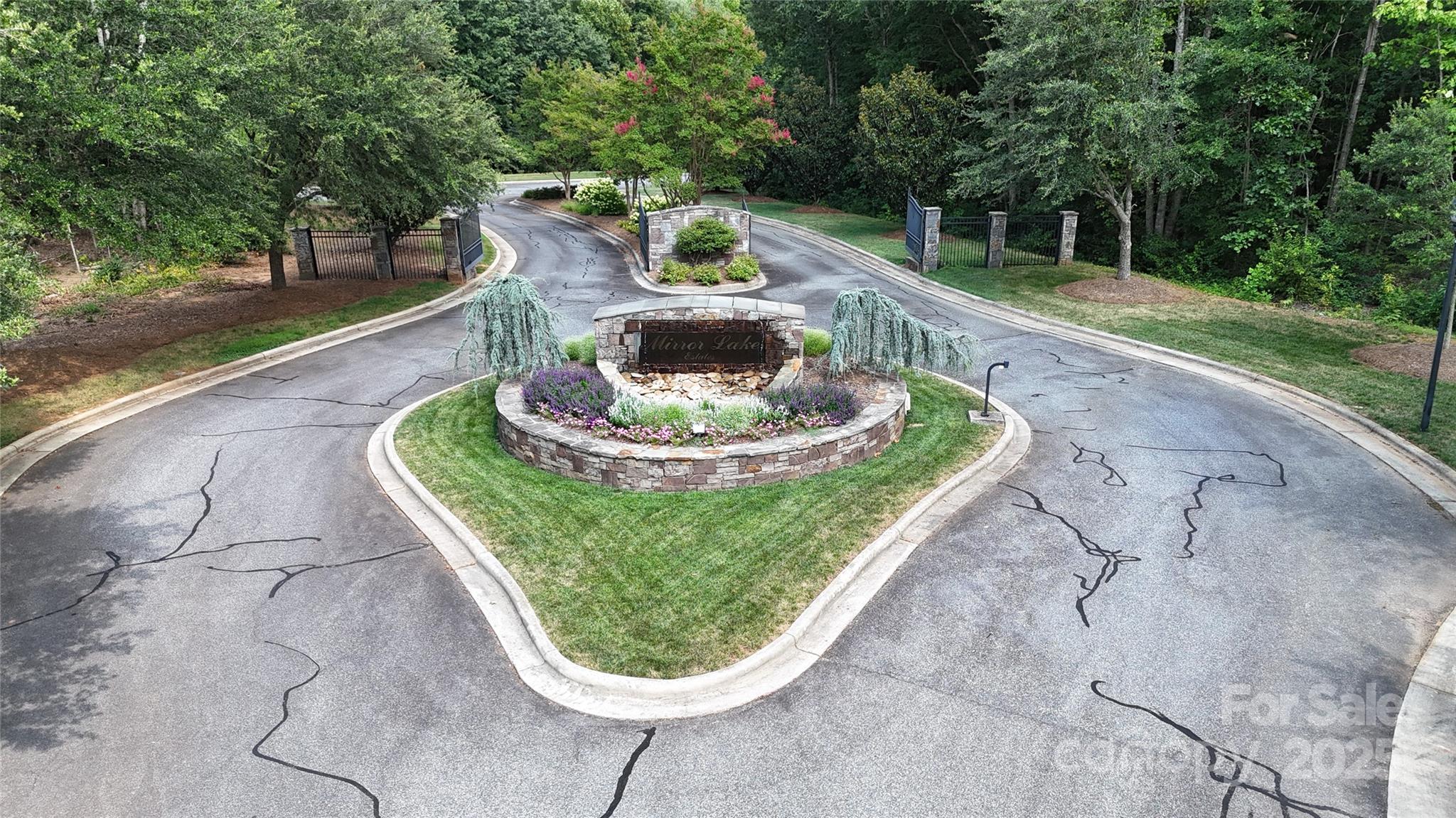 4446 Mirror Lake Drive