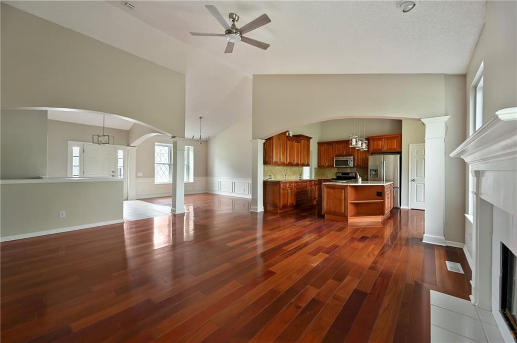 9201 N Charlotte Court