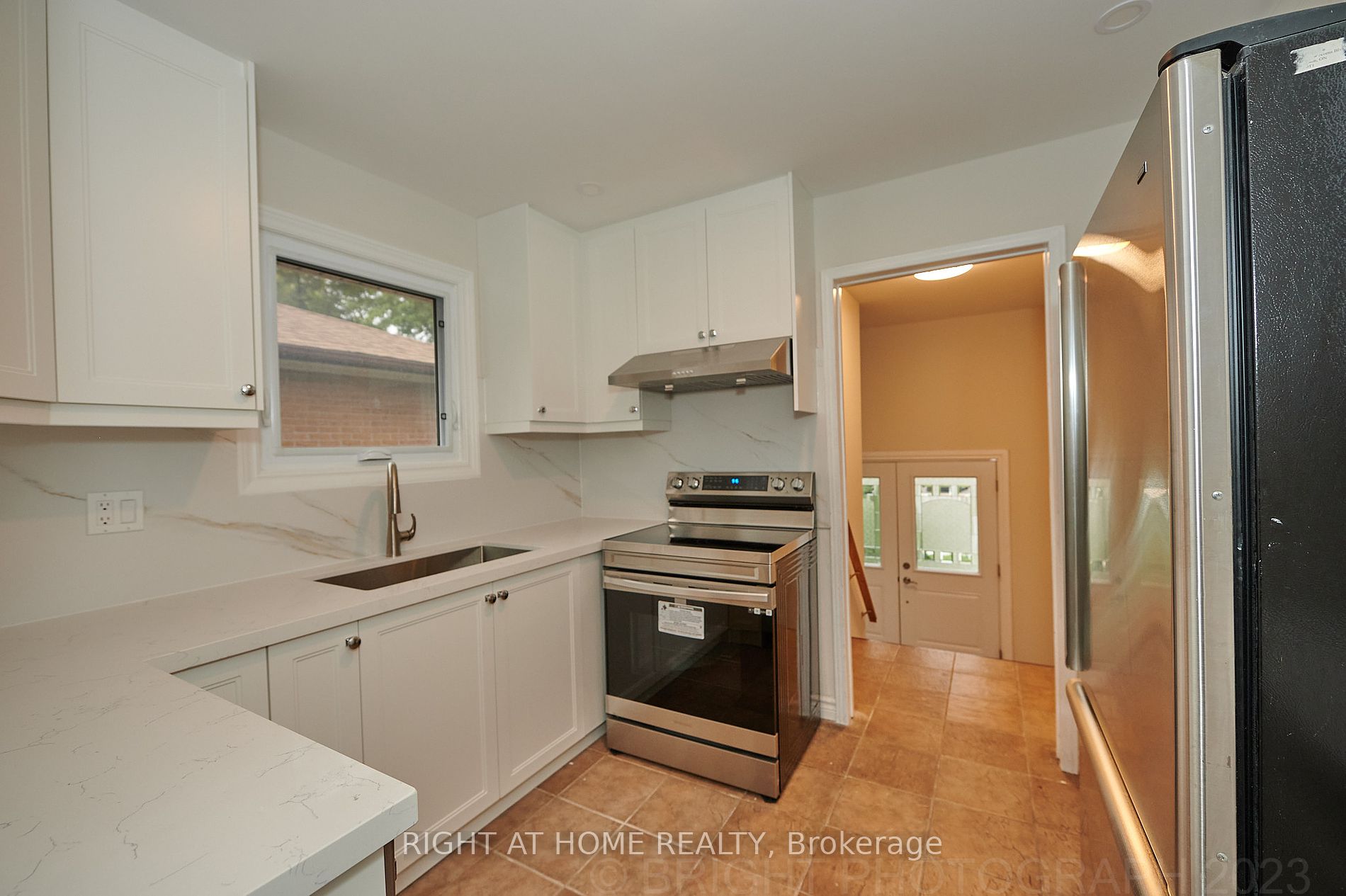 36 Ladner Dr Dr