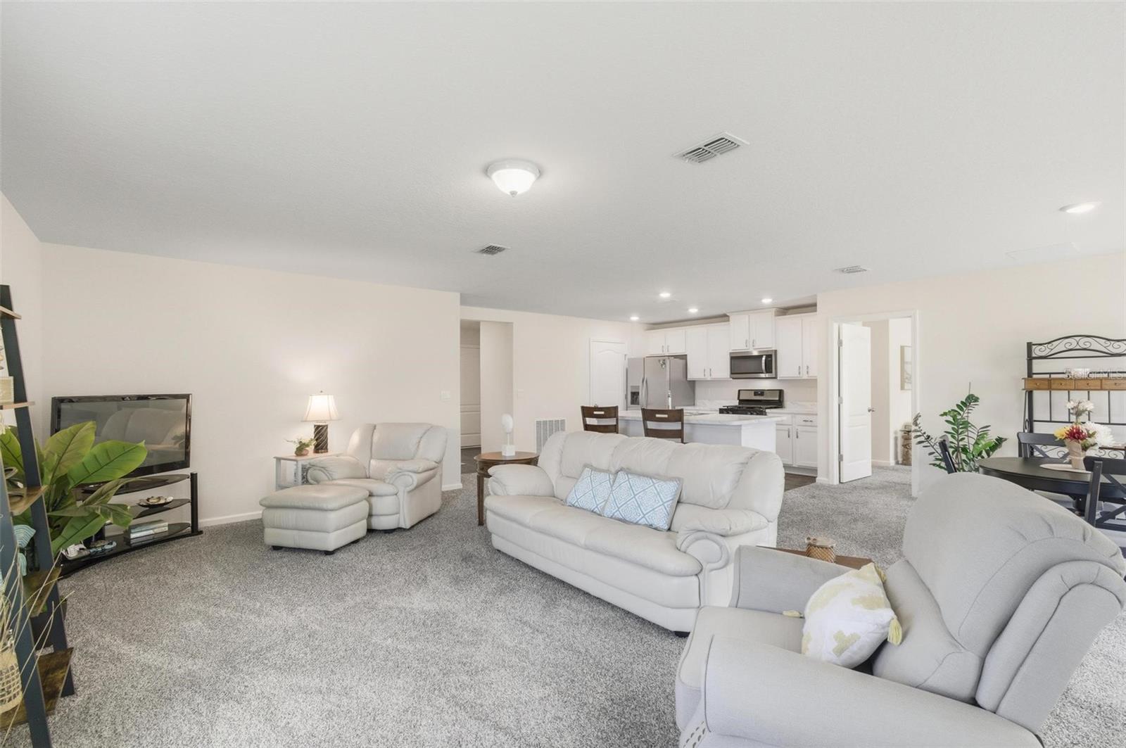 2 Pinnacle Place