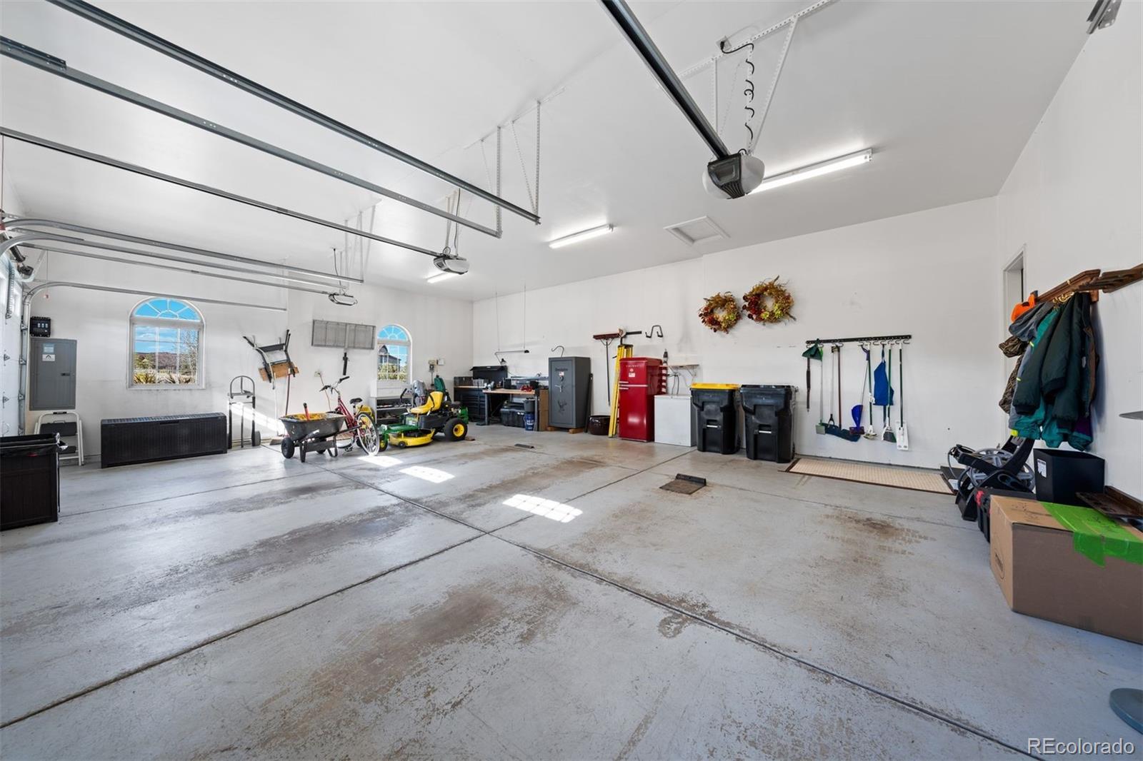 7567 Weaver Circle