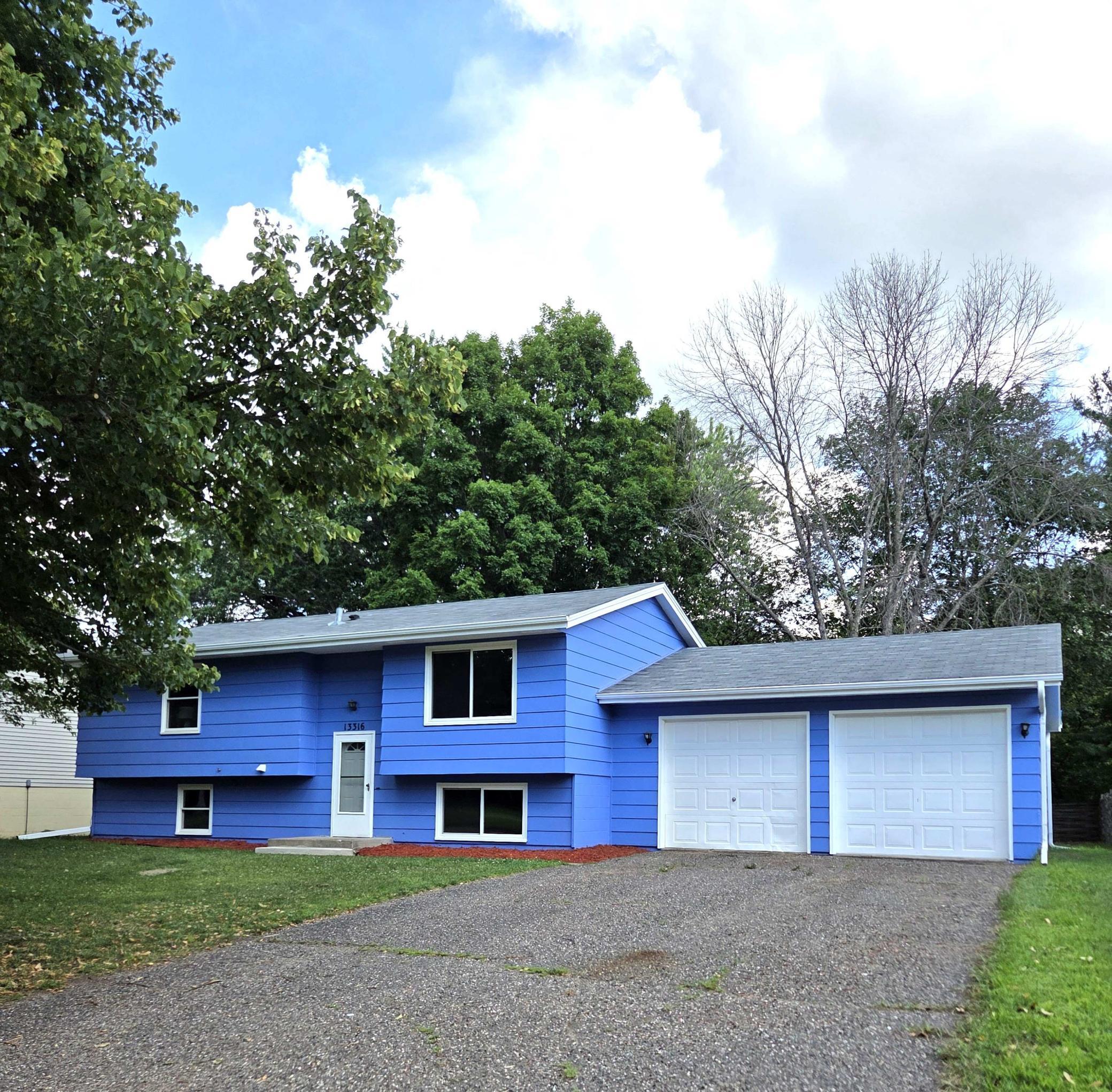 13316 Valley Forge Lane N