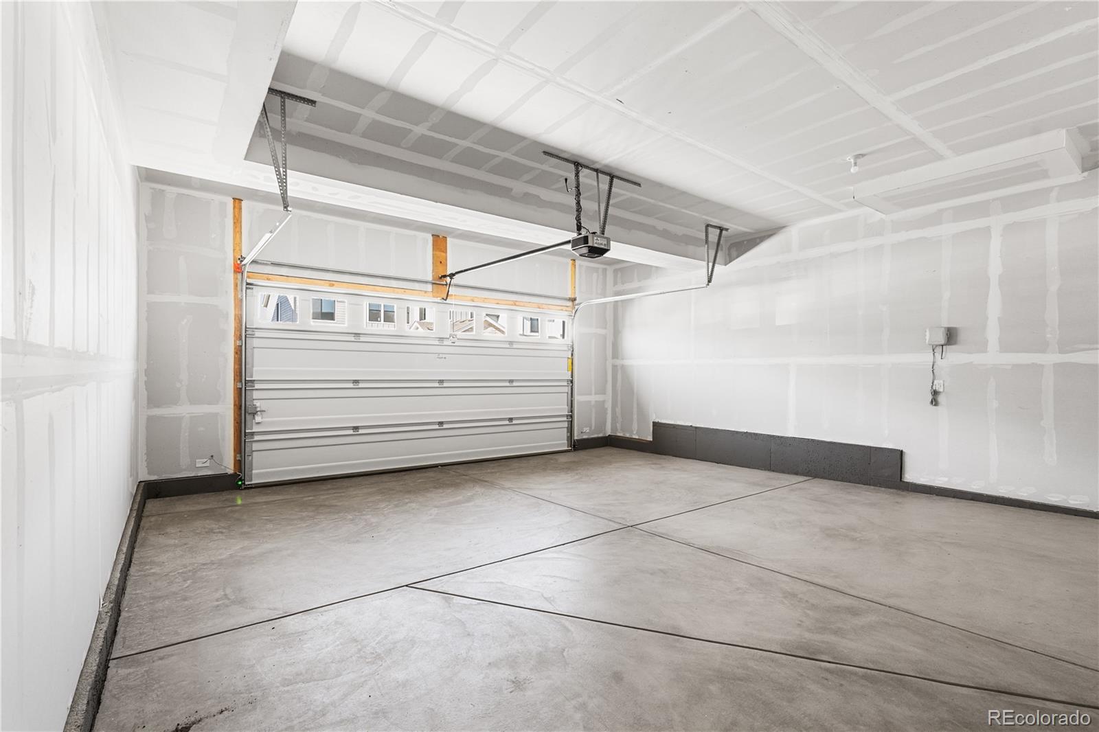 8858 Moonshimmer Trail