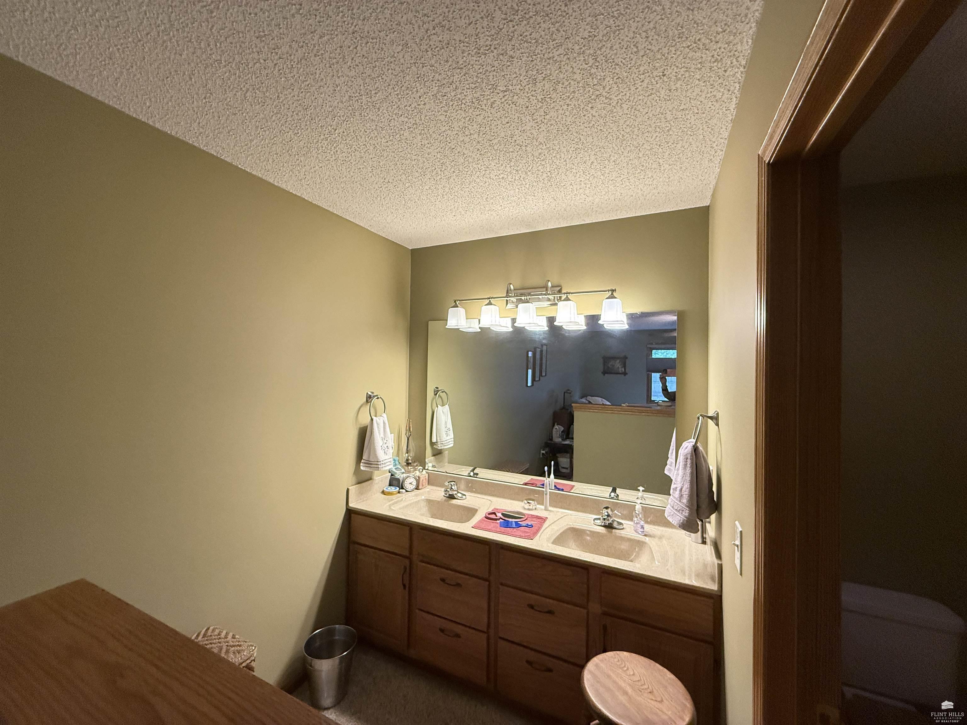 3851 Fox Ridge Drive