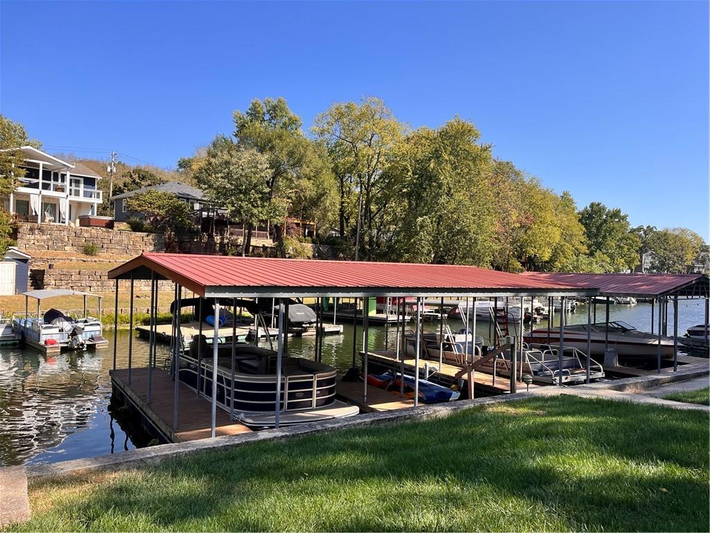 22 U Lake Shore Drive