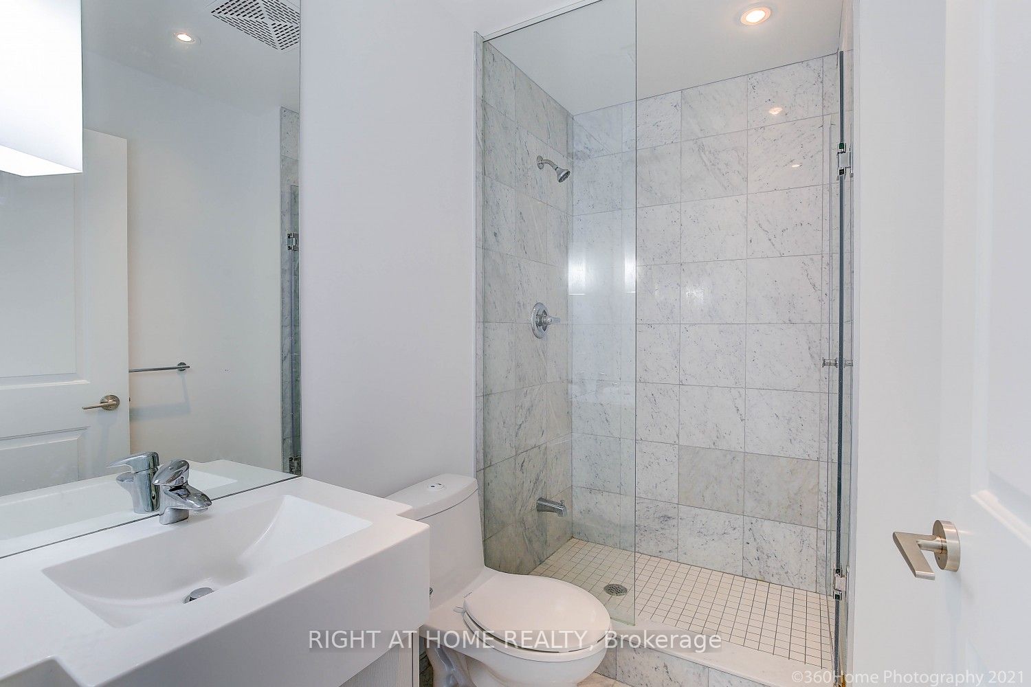 8 The Esplanade 4510