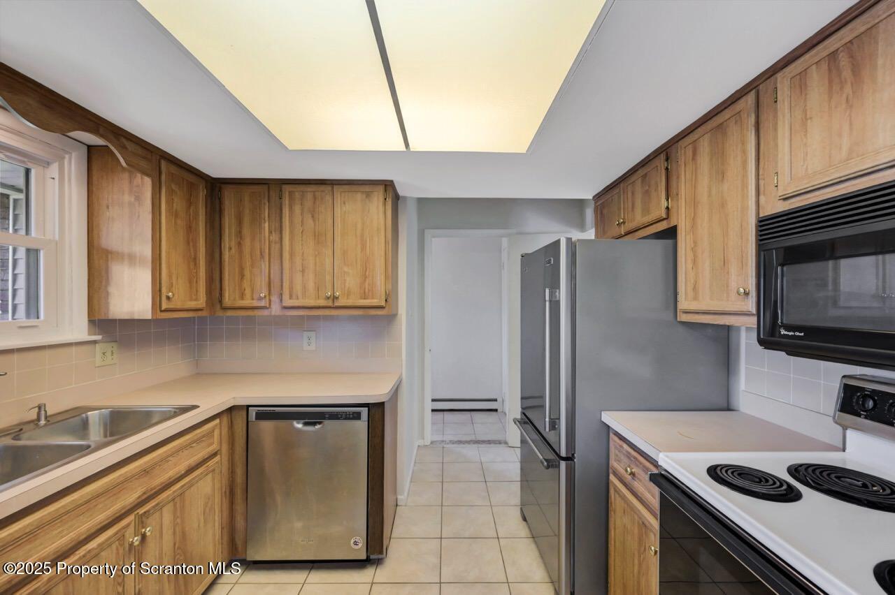 2 Crestmont Place