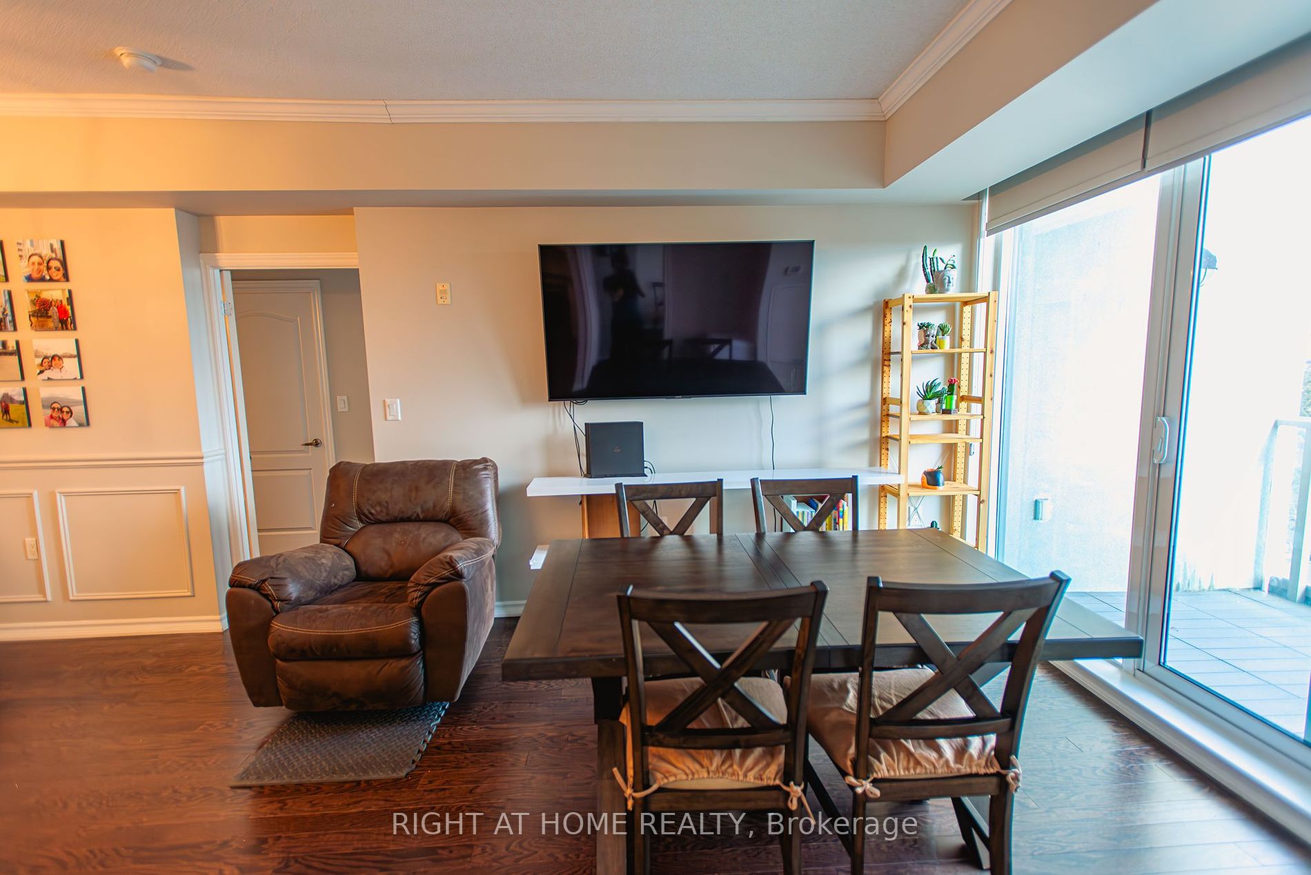 3830 Bathurst St 805