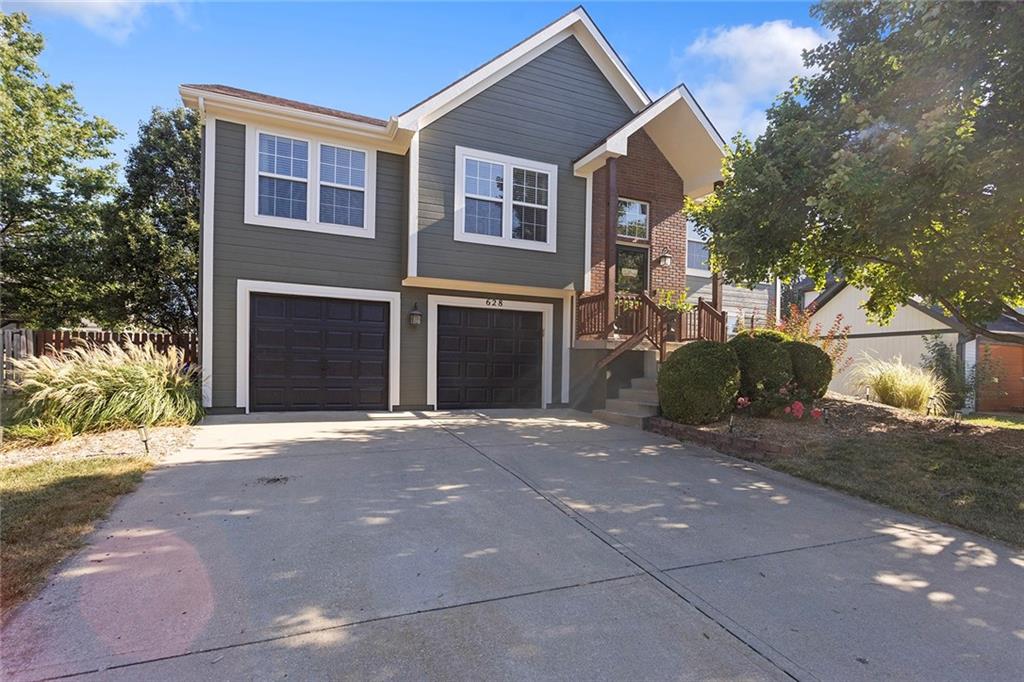 628 E Dogwood Street
