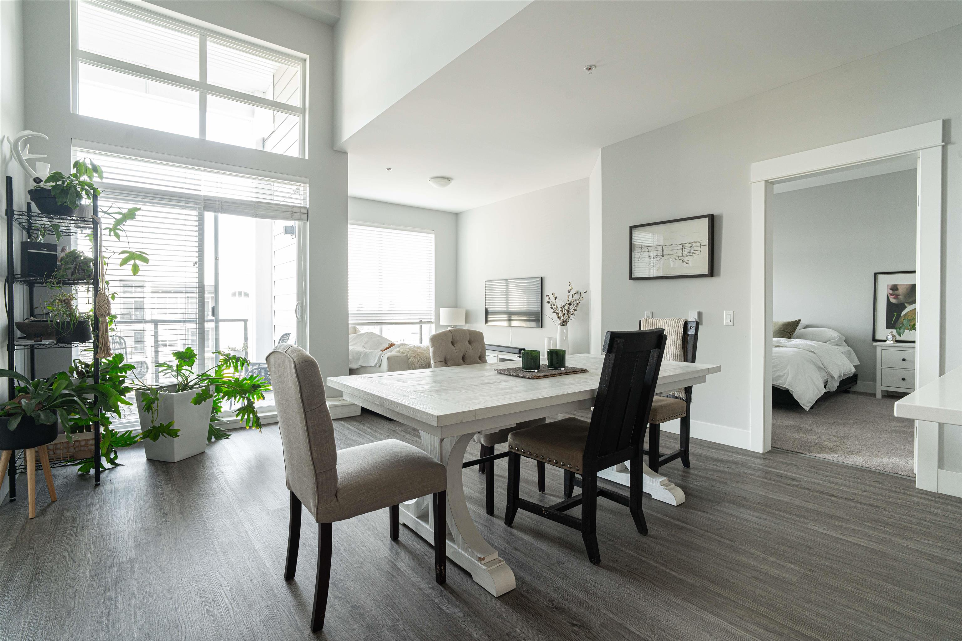 2180 Kelly Avenue 4615